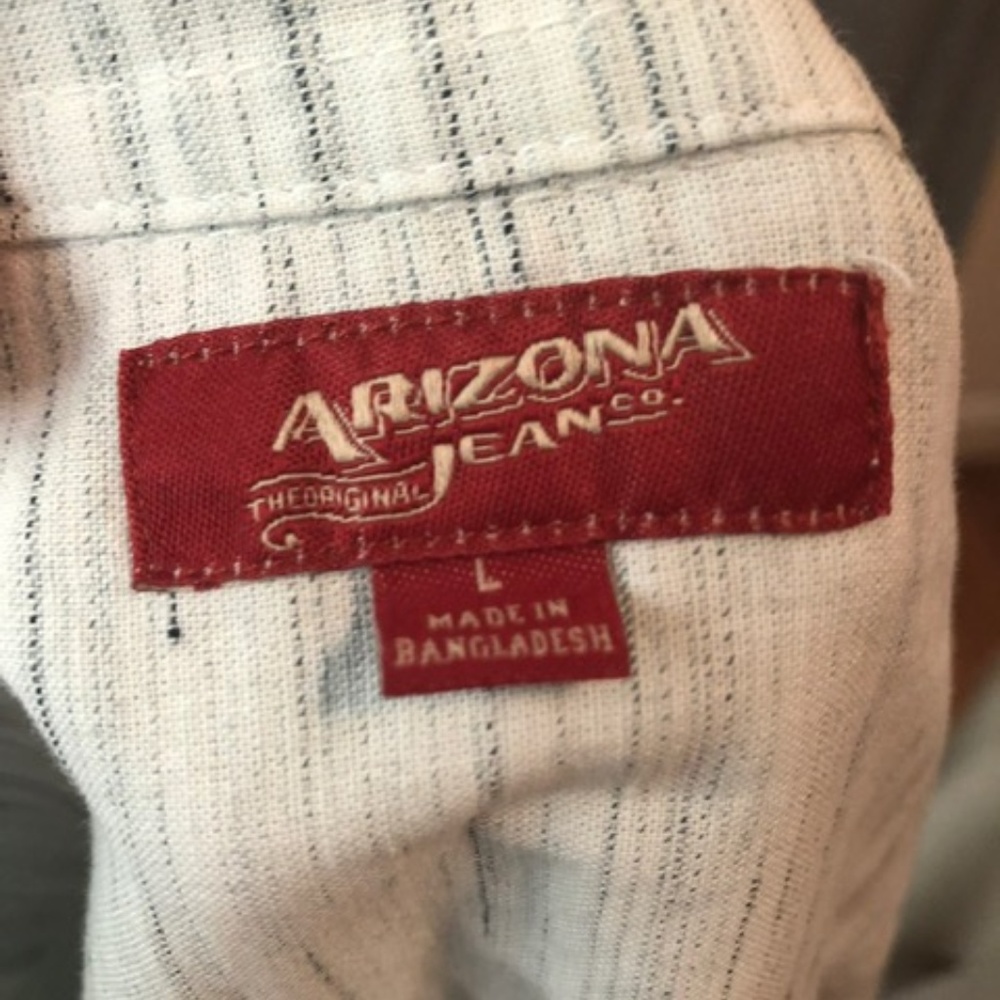 BNWT Button Down - Picture 4 of 4